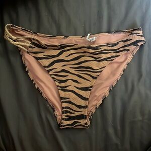 Aerie brown zebra bottoms size small